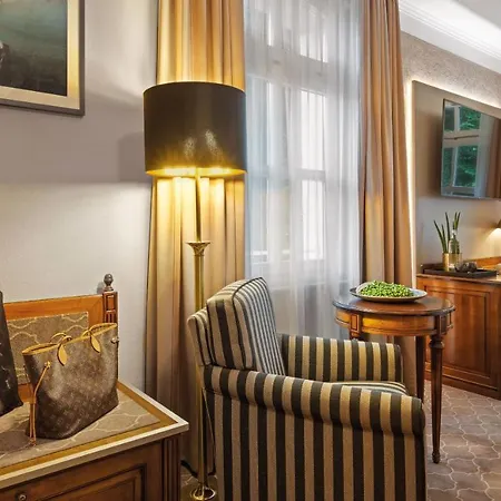 Parkhotel Engelsburg 4* レックリングハウゼン