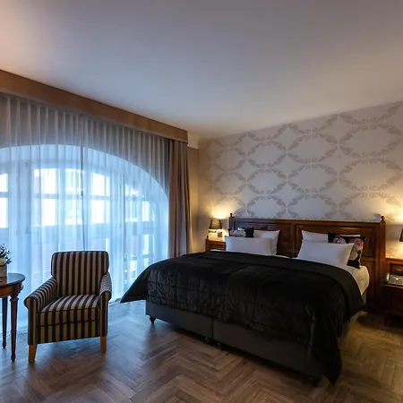 Parkhotel Engelsburg فندق ركلنغهاوزن