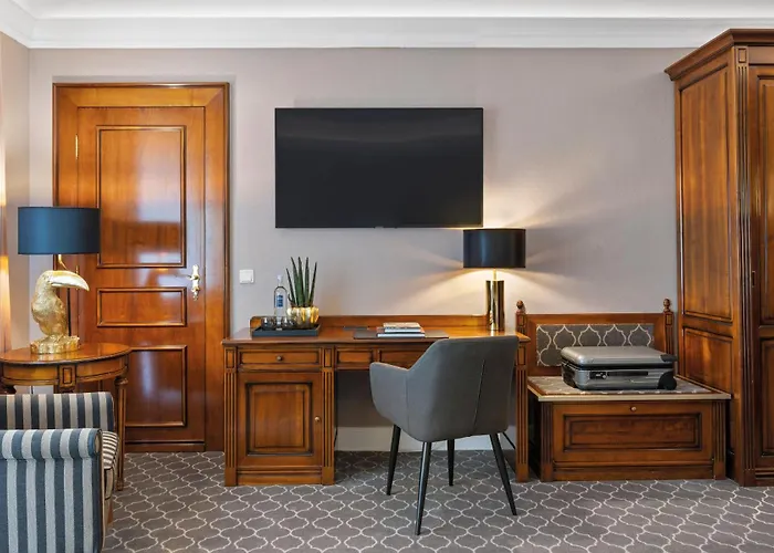 Parkhotel Engelsburg 4*